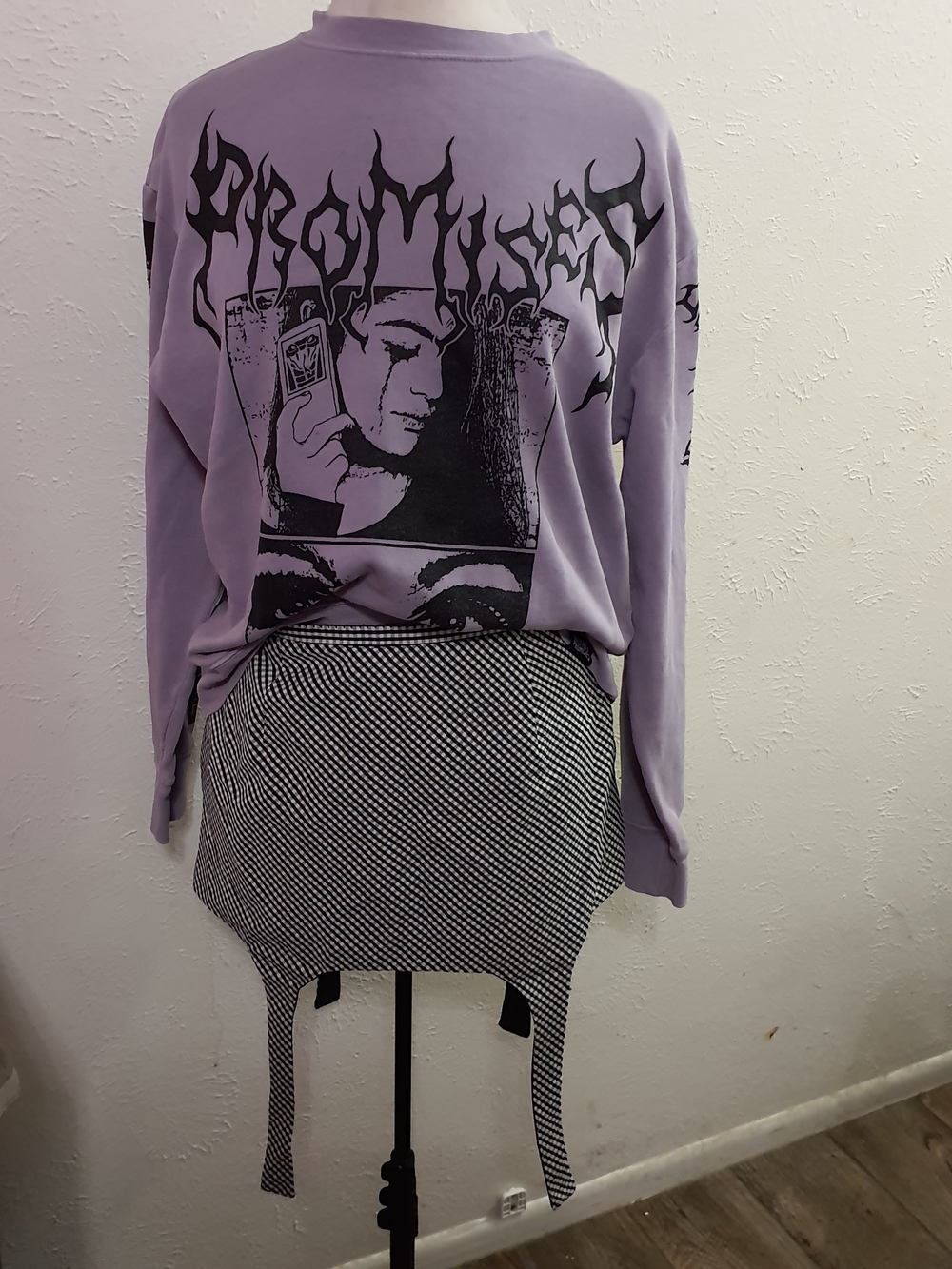 Lilac Graphic Crewneck Sweater - Casual Women's Pullover